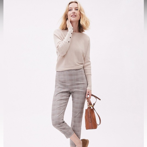 Long-Batwing-Sleeve Classic Sweater With Boat Neckline - Picture 4 of 7